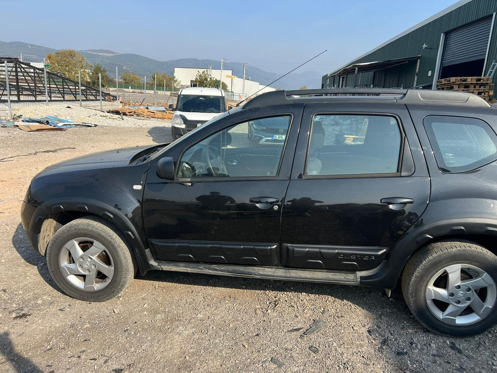 Rear Boot Lid Cover Trim – Dacia Duster MK1 (2010–2017)